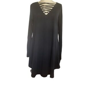 Andree by Unit dress long sleeve deep V-neckline crisscrossed front size large